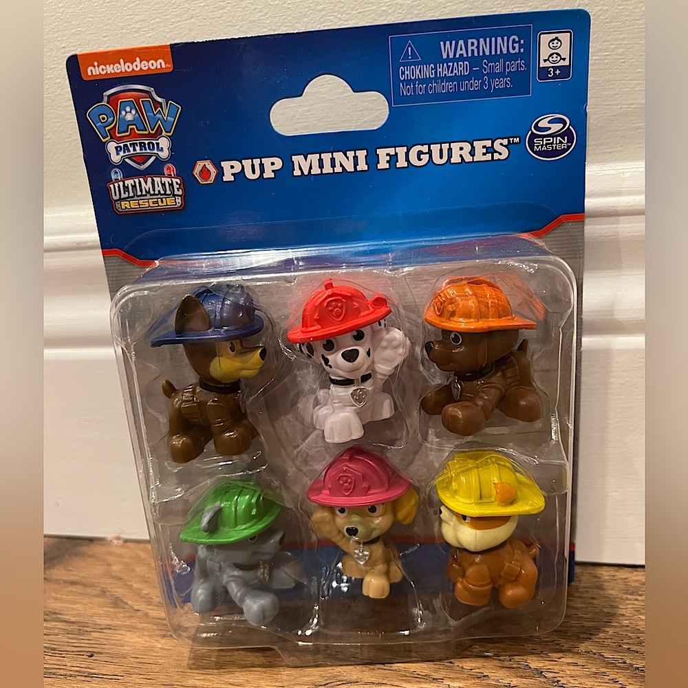 Paw Patrol Ultimate Rescue pup mini figures - Picture 3 of 3
